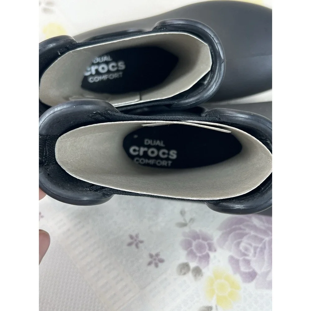 Crocs Women's Freesail Chelsea Ankle Boots Rain Boots Size 4 Black